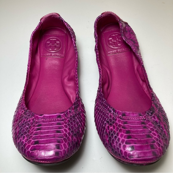 Tory Burch Shoes - Tory Burch Embossed Leather Pink Ballet Flats size 8